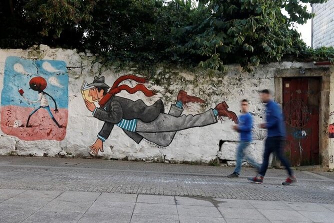 Street Art and Architecture:Porto Speaks Through Its Streets - Miguel Bombarda brings galleries and street art together