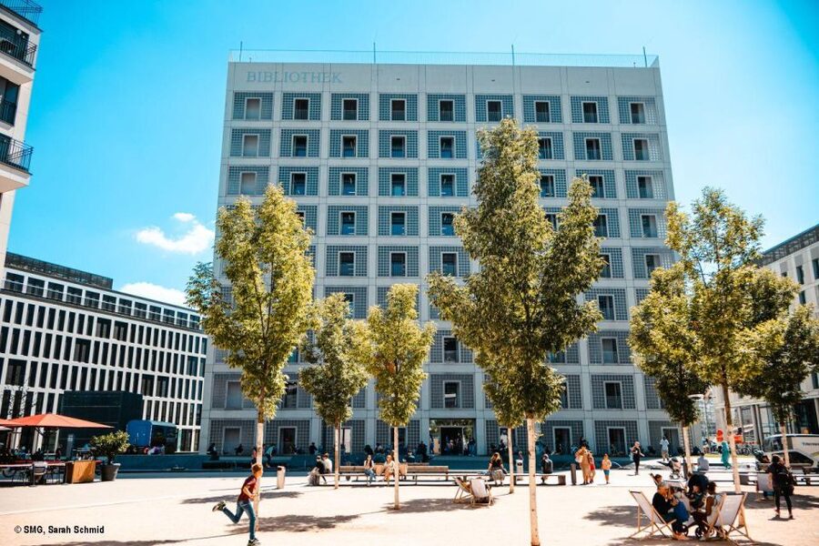 Stuttgart city library - an architectural tour - Light, geometry, and the power of empty space