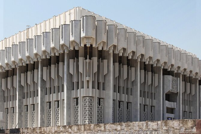 Tashkent Soviet Architecture (Modernism) and Subway station tour. - The Courage Monument and Tashkent’s Earthquake Story