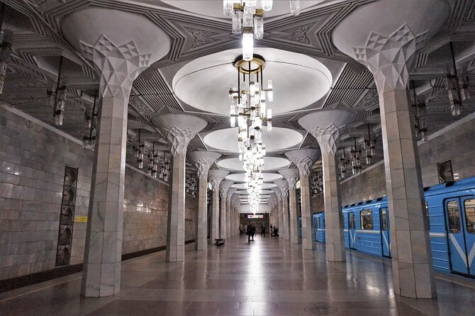 Tashkent Soviet Architecture (Modernism) and Subway station tour. - Where Chorsu Bazaar Fits Into the Experience