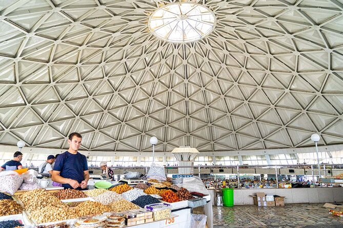 Tashkent Soviet Architecture (Modernism) and Subway station tour. - Is $50 a Fair Price?