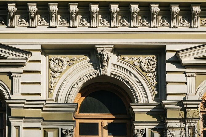 Tbilisi Architectural Tour Explore Iconic Landmarks and Culture - Why this three-hour Tbilisi walk is different