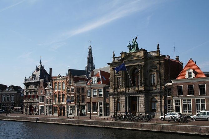 The rise of Haarlem: Culture, History, Art and Architecture Walking Tour - A small group changes the feel of the walk
