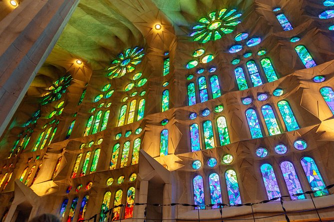 Treasures of Barcelona: Private Gaudi Walking Tour - The personal touch: what the private format changes