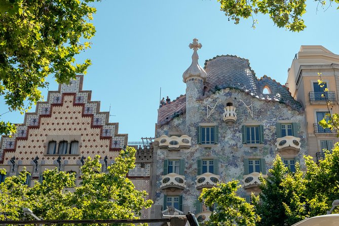 Treasures of Barcelona: Private Gaudi Walking Tour - Starting on La Rambla at 51