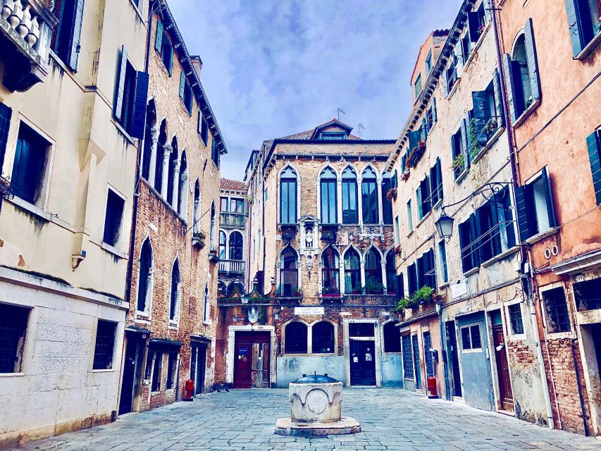 Venice Art and Architecture Private Walking Tour - What the $150.10 price really buys