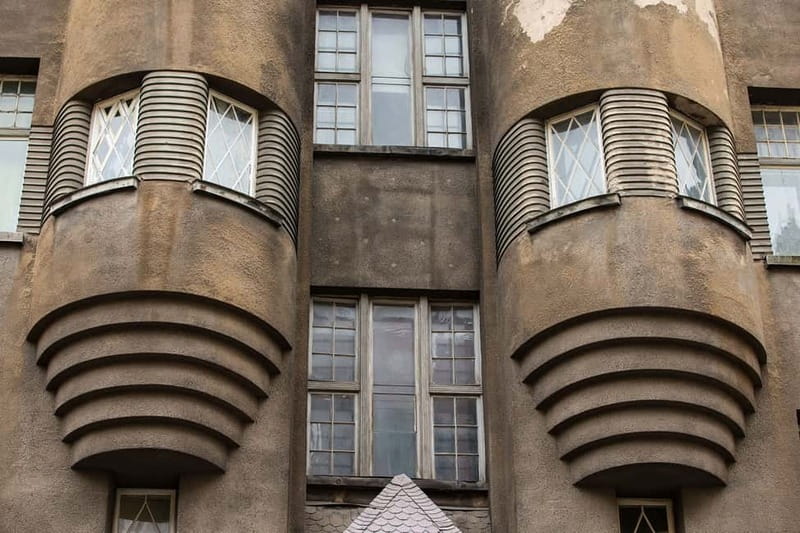 Walking Tour of Riga's Beautiful Art Nouveau Architecture - What the two-hour length means